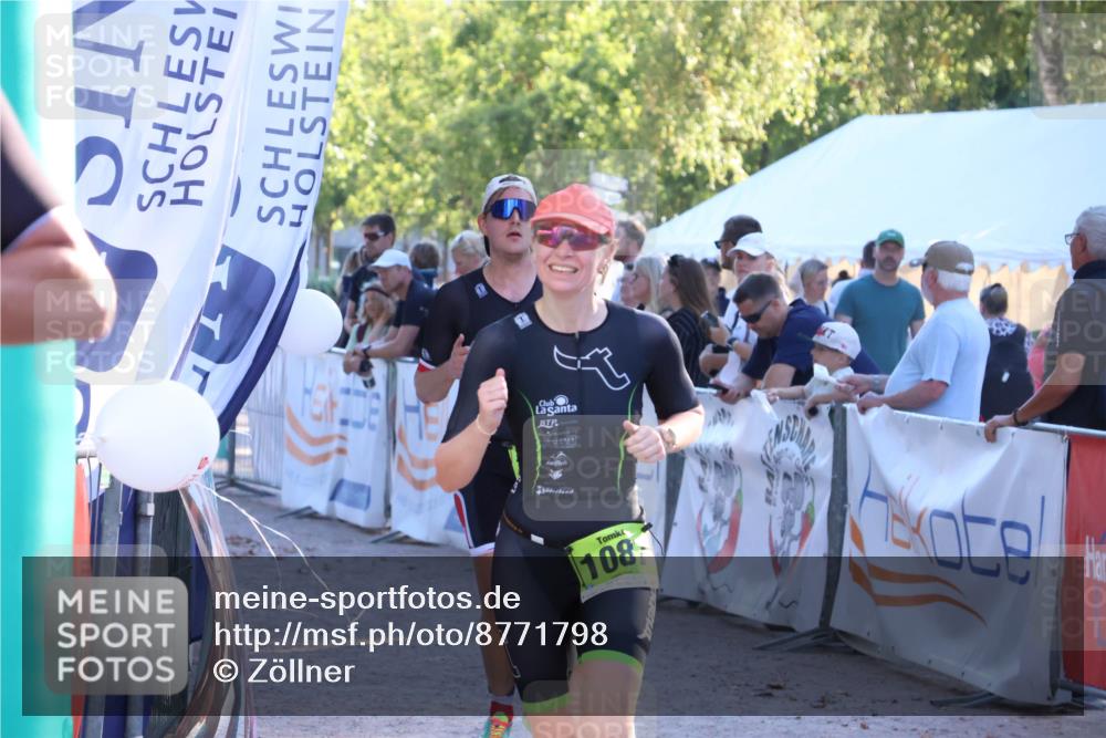 07.09.2025 - 19. Norderstedt Triathlon Zöllner http://msf.ph/oto/8771798 07.09.2025 16:47:06 Ziel 503, 1087, 1581, 1616 meine-sportfotos.de