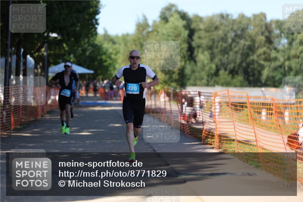07.09.2025 - 19. Norderstedt Triathlon Michael Strokosch http://msf.ph/oto/8771829 07.09.2025 15:34:41 Laufen 420, 427 meine-sportfotos.de