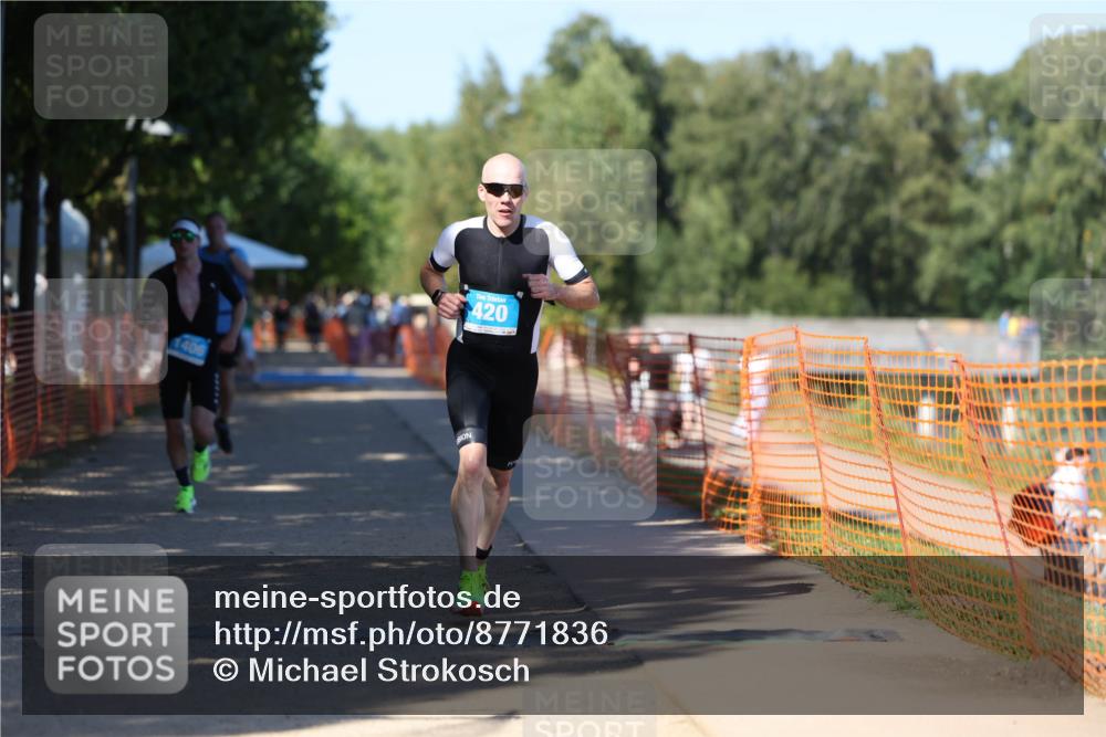 07.09.2025 - 19. Norderstedt Triathlon Michael Strokosch http://msf.ph/oto/8771836 07.09.2025 15:34:42 Laufen 420, 427 meine-sportfotos.de
