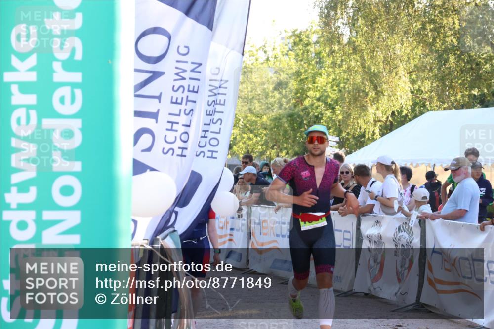 07.09.2025 - 19. Norderstedt Triathlon Zöllner http://msf.ph/oto/8771849 07.09.2025 16:47:12 Ziel 1087, 1581, 1611, 1616 meine-sportfotos.de