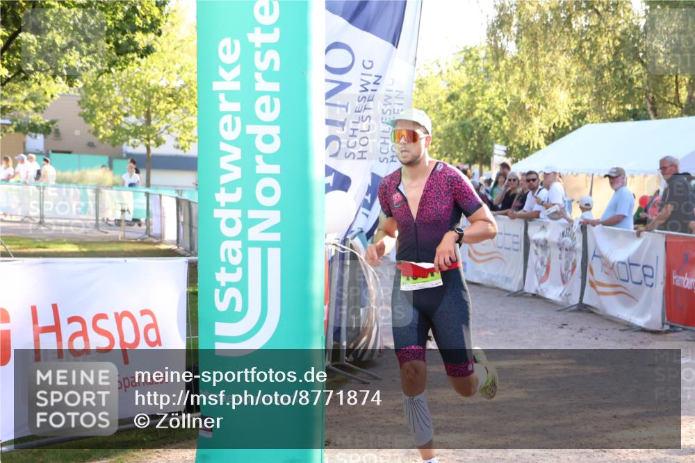 07.09.2025 - 19. Norderstedt Triathlon Zöllner http://msf.ph/oto/8771874 07.09.2025 16:47:14 Ziel 1069, 1087, 1581, 1611 meine-sportfotos.de
