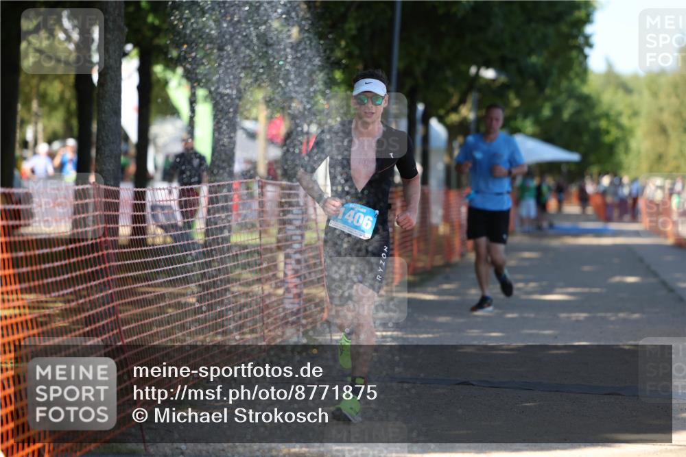 07.09.2025 - 19. Norderstedt Triathlon Michael Strokosch http://msf.ph/oto/8771875 07.09.2025 15:34:45 Laufen 420, 427 meine-sportfotos.de