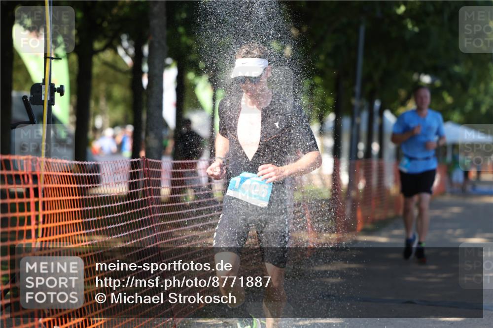 07.09.2025 - 19. Norderstedt Triathlon Michael Strokosch http://msf.ph/oto/8771887 07.09.2025 15:34:46 Laufen 420, 427 meine-sportfotos.de