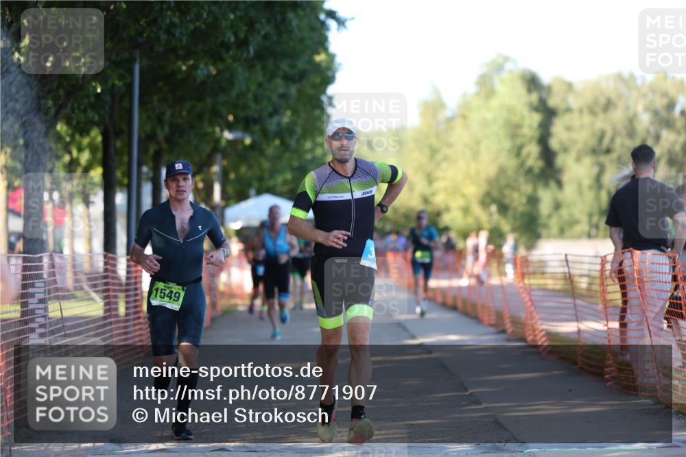 07.09.2025 - 19. Norderstedt Triathlon Michael Strokosch http://msf.ph/oto/8771907 07.09.2025 16:32:02 Laufen 397, 493, 521, 1063, 1075, 1549, 1603, 1630 meine-sportfotos.de