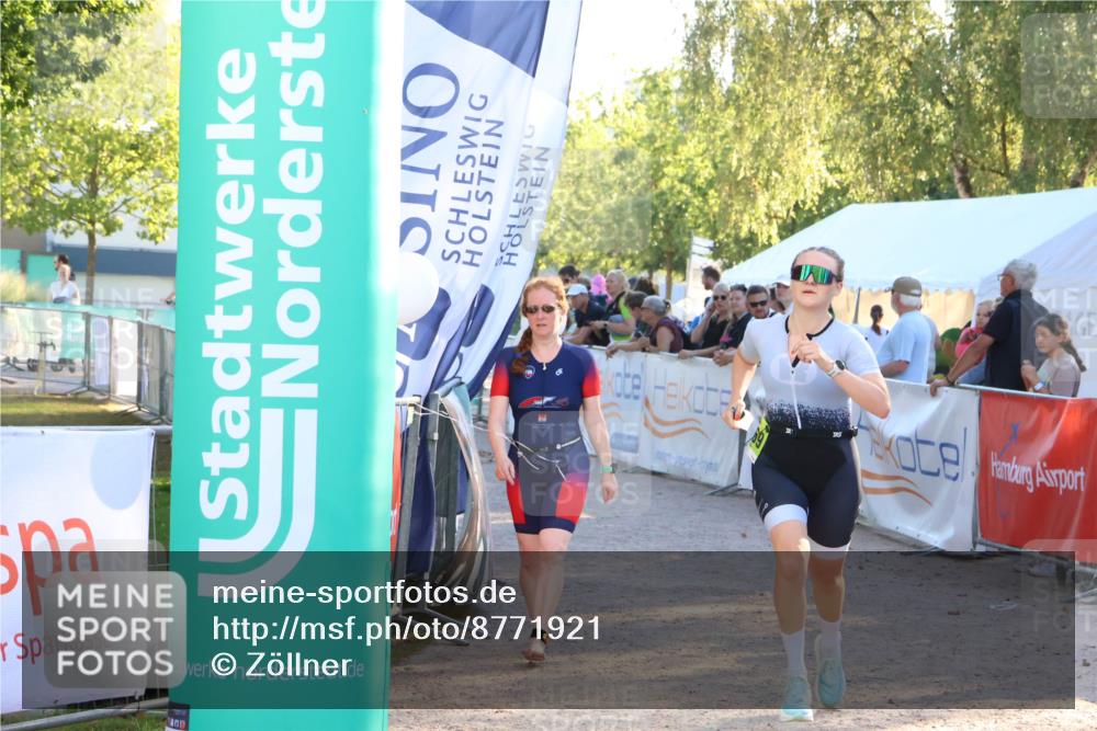 07.09.2025 - 19. Norderstedt Triathlon Zöllner http://msf.ph/oto/8771921 07.09.2025 16:47:17 Ziel 1069, 1541, 1611 meine-sportfotos.de