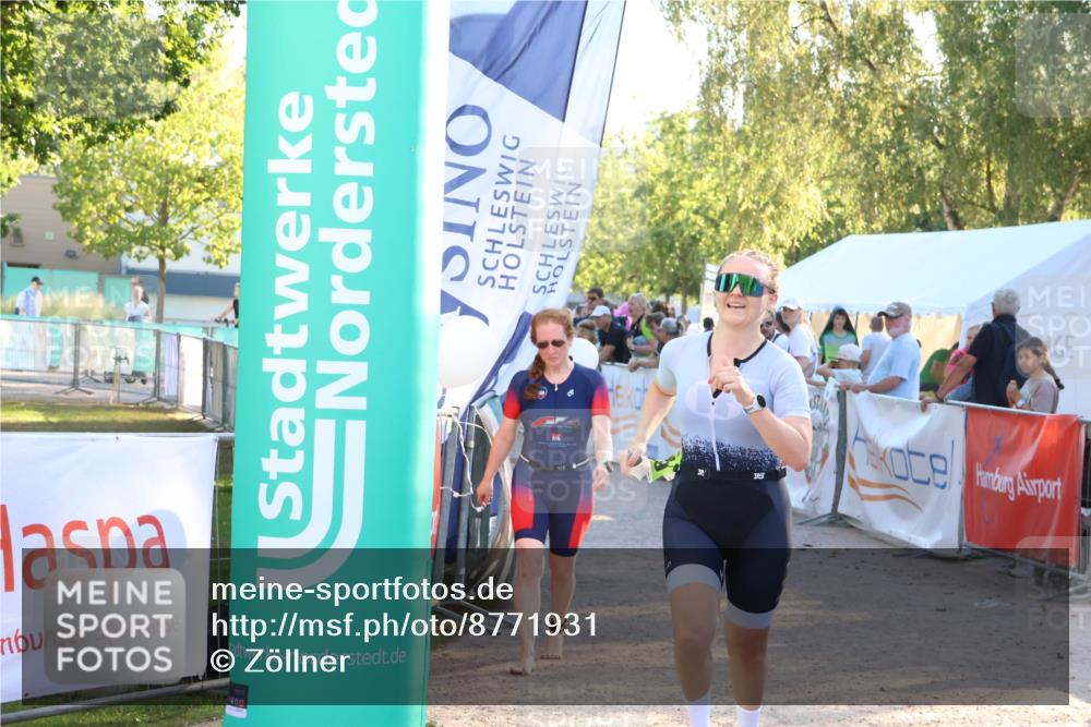 07.09.2025 - 19. Norderstedt Triathlon Zöllner http://msf.ph/oto/8771931 07.09.2025 16:47:17 Ziel 1069, 1541, 1611 meine-sportfotos.de