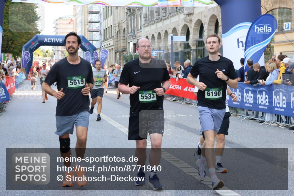 07.09.2025 - BARMER Alsterlauf Strokosch-Dieckow http://msf.ph/oto/8771940 07.09.2025 10:09:46 Ziel 1160, 2082, 2474, 2586, 2632, 2639, 2787, 2805, 2865, 2895, 2907, 3145, 3250, 3470, 3549, 3756, 3757, 3758, 3987, 4058, 4099, 4202, 4291, 4302, 4554, 4622, 4667, 4838, 4893, 4933, 4935, 5176, 5285, 5319, 5652, 5778, 5780, 5816, 5829, 5879, 5893, 5896, 6000, 6159, 8463 meine-sportfotos.de