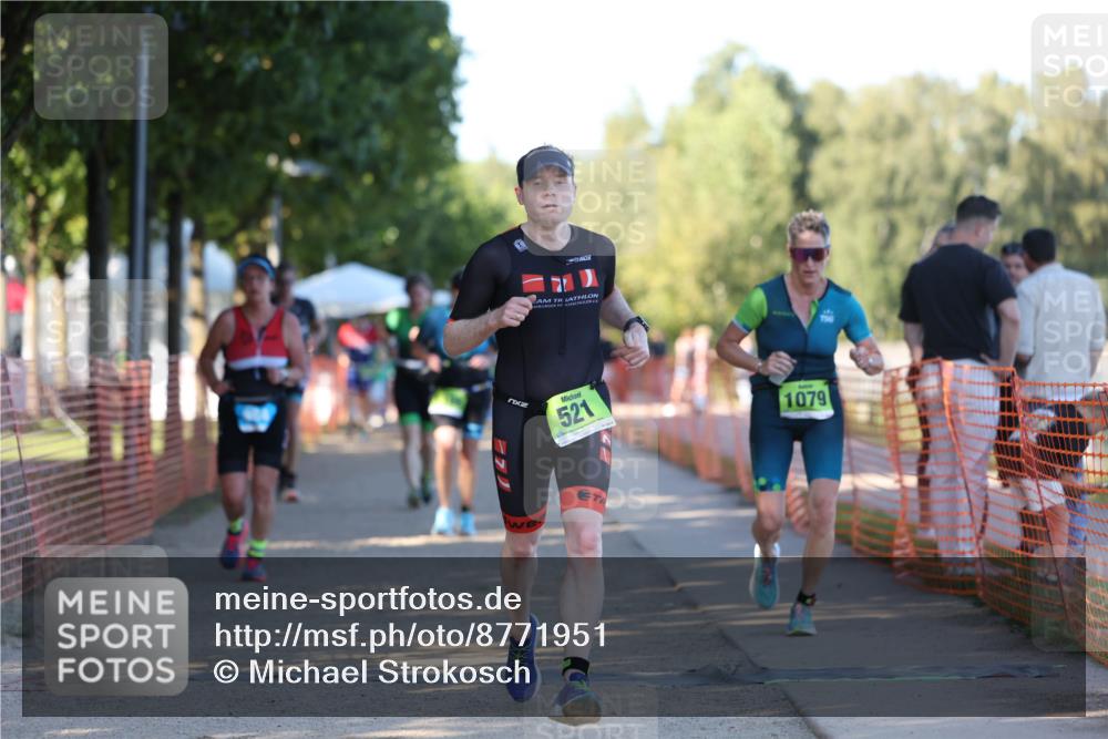 07.09.2025 - 19. Norderstedt Triathlon Michael Strokosch http://msf.ph/oto/8771951 07.09.2025 16:32:09 Laufen 466, 521, 884, 1079, 1108, 1630 meine-sportfotos.de