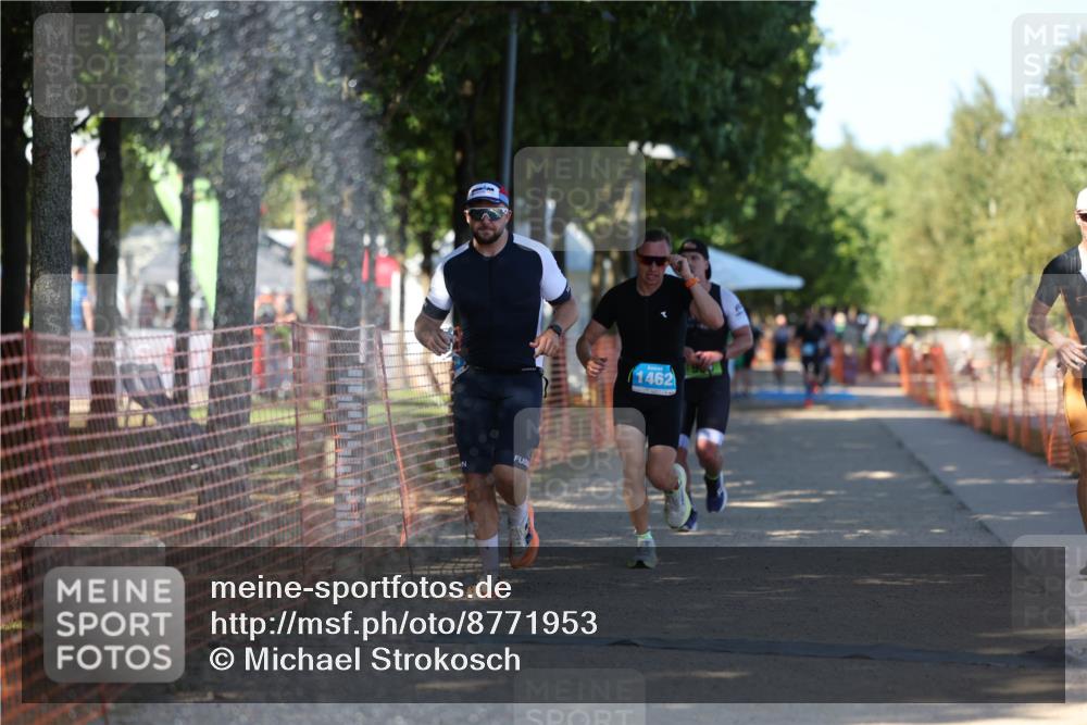 07.09.2025 - 19. Norderstedt Triathlon Michael Strokosch http://msf.ph/oto/8771953 07.09.2025 15:35:17 Laufen 364, 968, 1000, 1462 meine-sportfotos.de