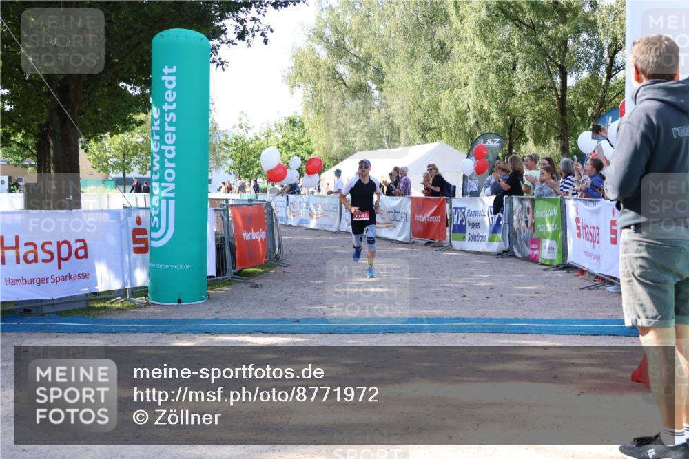 07.09.2025 - 19. Norderstedt Triathlon Zöllner http://msf.ph/oto/8771972 07.09.2025 10:38:57 Ziel 1147 meine-sportfotos.de