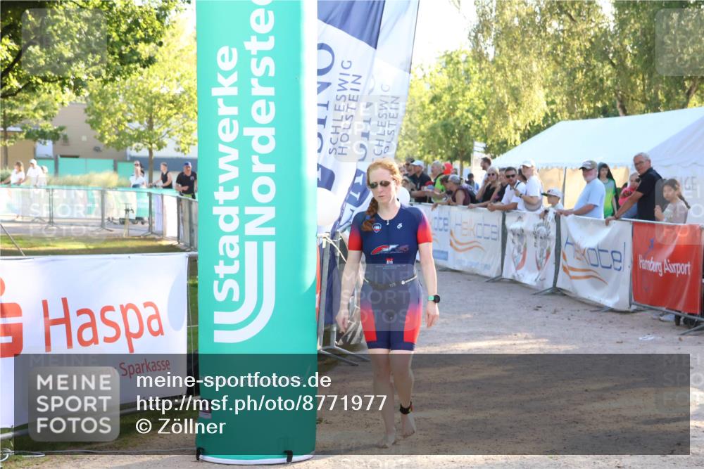 07.09.2025 - 19. Norderstedt Triathlon Zöllner http://msf.ph/oto/8771977 07.09.2025 16:47:19 Ziel 1069, 1541, 1611 meine-sportfotos.de