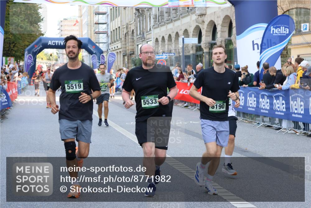 07.09.2025 - BARMER Alsterlauf Strokosch-Dieckow http://msf.ph/oto/8771982 07.09.2025 10:09:46 Ziel 1160, 2082, 2474, 2586, 2632, 2639, 2787, 2805, 2865, 2895, 2907, 3145, 3250, 3470, 3549, 3756, 3757, 3758, 3987, 4058, 4099, 4202, 4291, 4302, 4554, 4622, 4667, 4838, 4893, 4933, 4935, 5176, 5285, 5319, 5652, 5778, 5780, 5816, 5829, 5879, 5893, 5896, 6000, 6159, 8463 meine-sportfotos.de