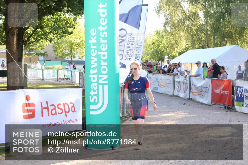 07.09.2025 - 19. Norderstedt Triathlon Zöllner http://msf.ph/oto/8771984 07.09.2025 16:47:20 Ziel 1069, 1541, 1611 meine-sportfotos.de