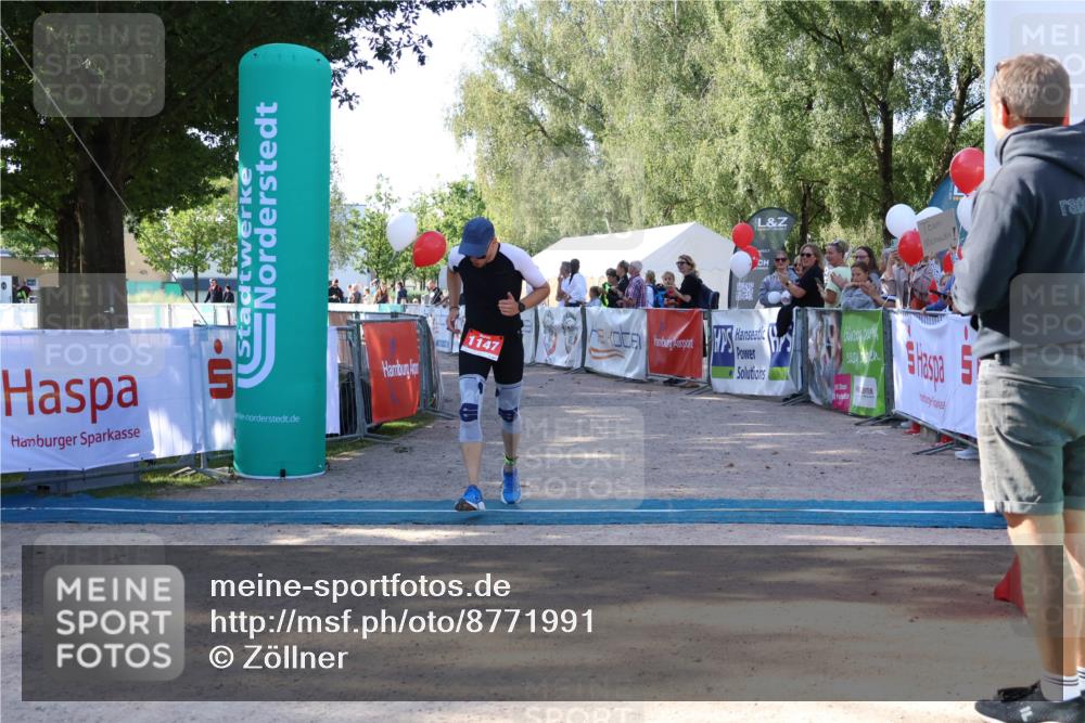 07.09.2025 - 19. Norderstedt Triathlon Zöllner http://msf.ph/oto/8771991 07.09.2025 10:38:59 Ziel 1147 meine-sportfotos.de