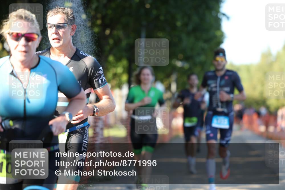 07.09.2025 - 19. Norderstedt Triathlon Michael Strokosch http://msf.ph/oto/8771996 07.09.2025 16:32:16 Laufen 466, 490, 884, 1108, 1631 meine-sportfotos.de