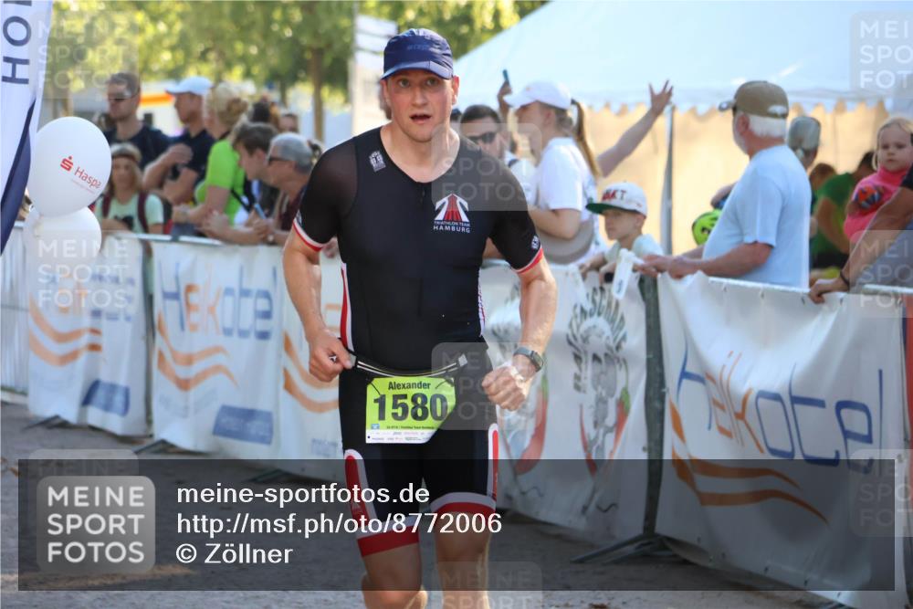 07.09.2025 - 19. Norderstedt Triathlon Zöllner http://msf.ph/oto/8772006 07.09.2025 16:47:27 Ziel 1541, 1580 meine-sportfotos.de