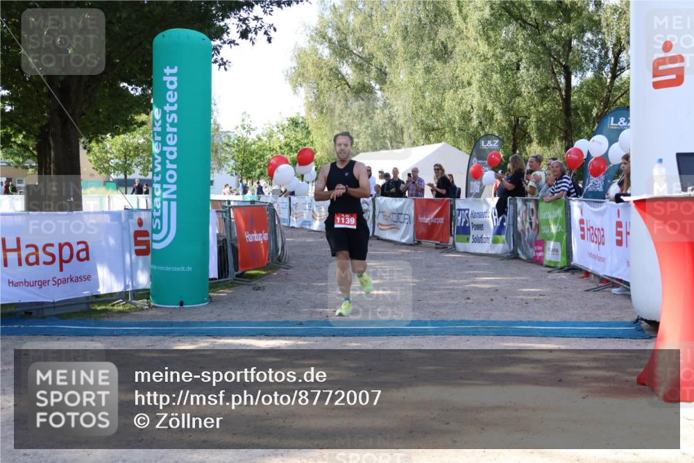 07.09.2025 - 19. Norderstedt Triathlon Zöllner http://msf.ph/oto/8772007 07.09.2025 10:39:16 Ziel 1139 meine-sportfotos.de