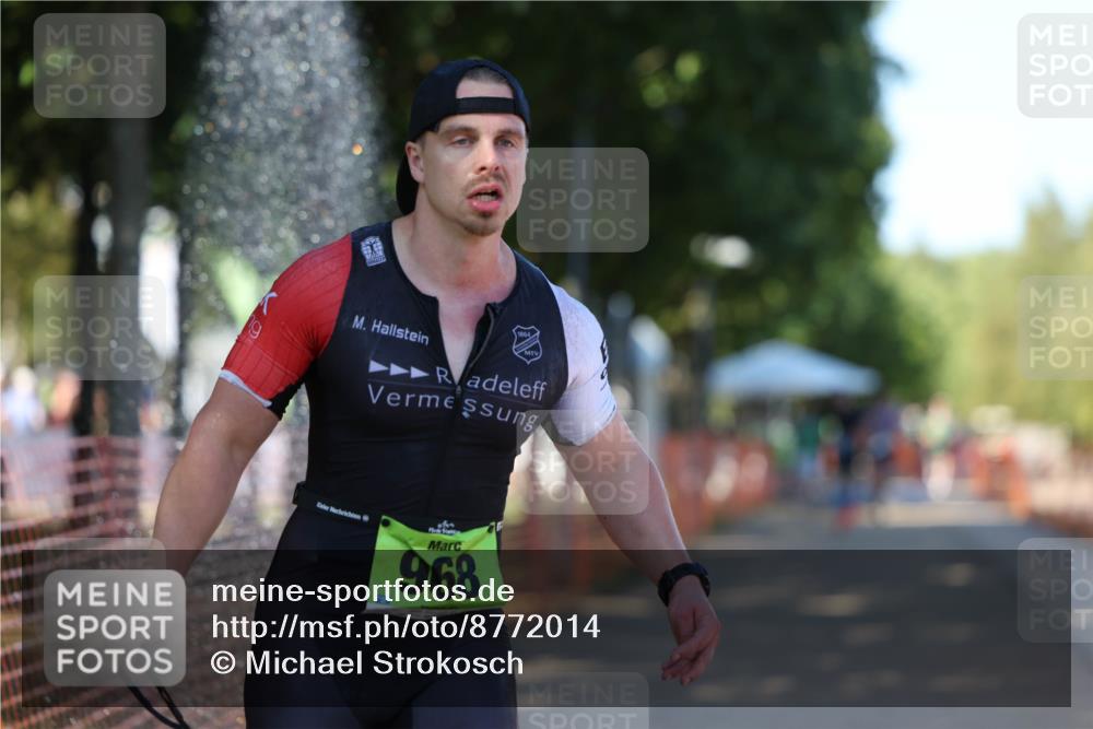07.09.2025 - 19. Norderstedt Triathlon Michael Strokosch http://msf.ph/oto/8772014 07.09.2025 15:35:23 Laufen 364, 968, 1000, 1462 meine-sportfotos.de