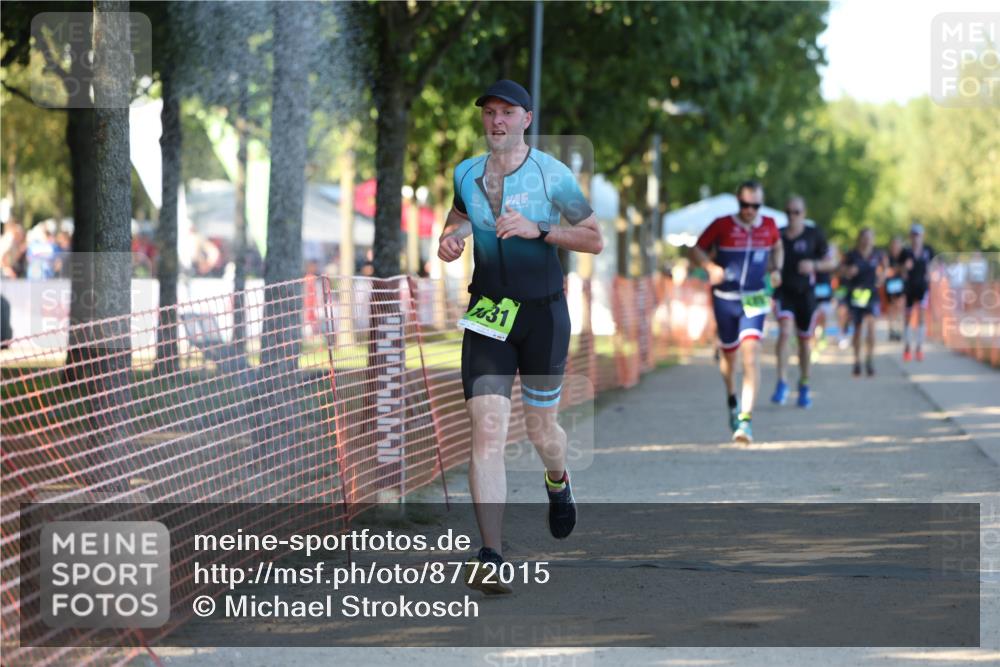 07.09.2025 - 19. Norderstedt Triathlon Michael Strokosch http://msf.ph/oto/8772015 07.09.2025 16:32:21 Laufen 466, 490, 547, 1497, 1631 meine-sportfotos.de