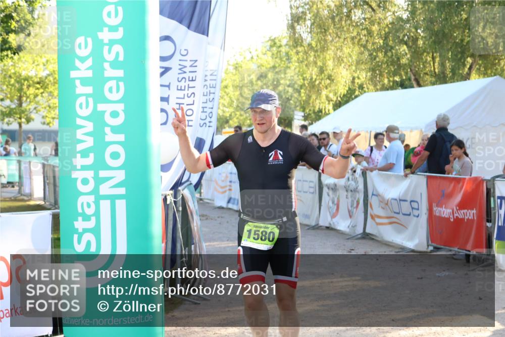07.09.2025 - 19. Norderstedt Triathlon Zöllner http://msf.ph/oto/8772031 07.09.2025 16:47:28 Ziel 1580 meine-sportfotos.de