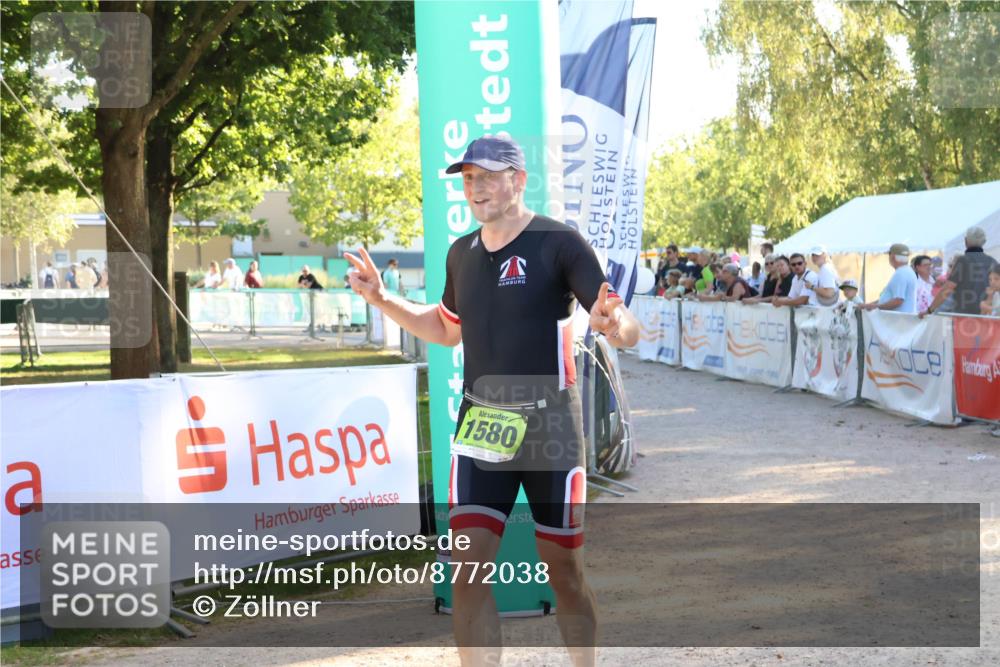 07.09.2025 - 19. Norderstedt Triathlon Zöllner http://msf.ph/oto/8772038 07.09.2025 16:47:29 Ziel 1580 meine-sportfotos.de