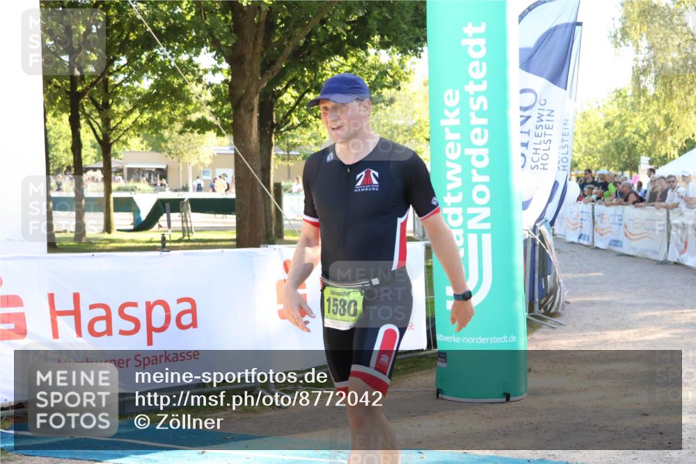 07.09.2025 - 19. Norderstedt Triathlon Zöllner http://msf.ph/oto/8772042 07.09.2025 16:47:29 Ziel 1580 meine-sportfotos.de