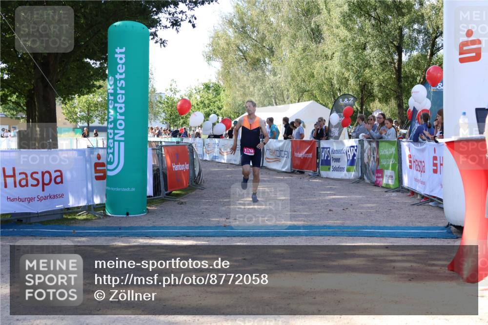 07.09.2025 - 19. Norderstedt Triathlon Zöllner http://msf.ph/oto/8772058 07.09.2025 10:42:03 Ziel 1132 meine-sportfotos.de
