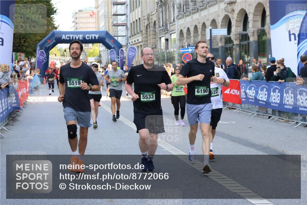 07.09.2025 - BARMER Alsterlauf Strokosch-Dieckow http://msf.ph/oto/8772066 07.09.2025 10:09:45 Ziel 1160, 2082, 2469, 2474, 2586, 2632, 2639, 2787, 2805, 2865, 2895, 2907, 3250, 3470, 3549, 3756, 3757, 3758, 4058, 4099, 4202, 4291, 4302, 4554, 4622, 4667, 4838, 4893, 4933, 4935, 5176, 5285, 5319, 5652, 5778, 5780, 5816, 5879, 5893, 5896, 6000, 6159, 8463 meine-sportfotos.de