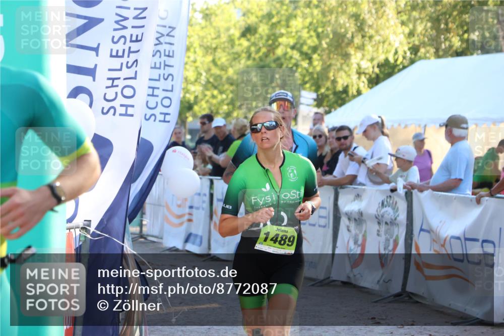 07.09.2025 - 19. Norderstedt Triathlon Zöllner http://msf.ph/oto/8772087 07.09.2025 16:47:59 Ziel 1489, 1623, 1628 meine-sportfotos.de