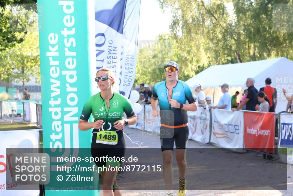 07.09.2025 - 19. Norderstedt Triathlon Zöllner http://msf.ph/oto/8772115 07.09.2025 16:48:01 Ziel 1489, 1623, 1628 meine-sportfotos.de