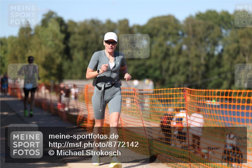 07.09.2025 - 19. Norderstedt Triathlon Michael Strokosch http://msf.ph/oto/8772142 07.09.2025 15:35:54 Laufen 888, 1508 meine-sportfotos.de