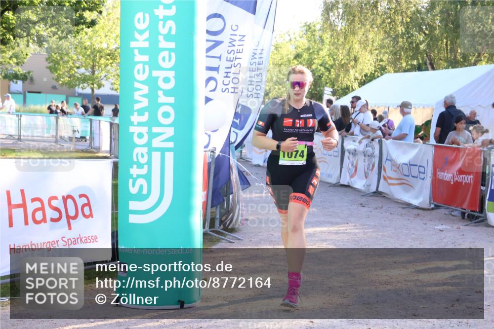 07.09.2025 - 19. Norderstedt Triathlon Zöllner http://msf.ph/oto/8772164 07.09.2025 16:48:30 Ziel 1074 meine-sportfotos.de