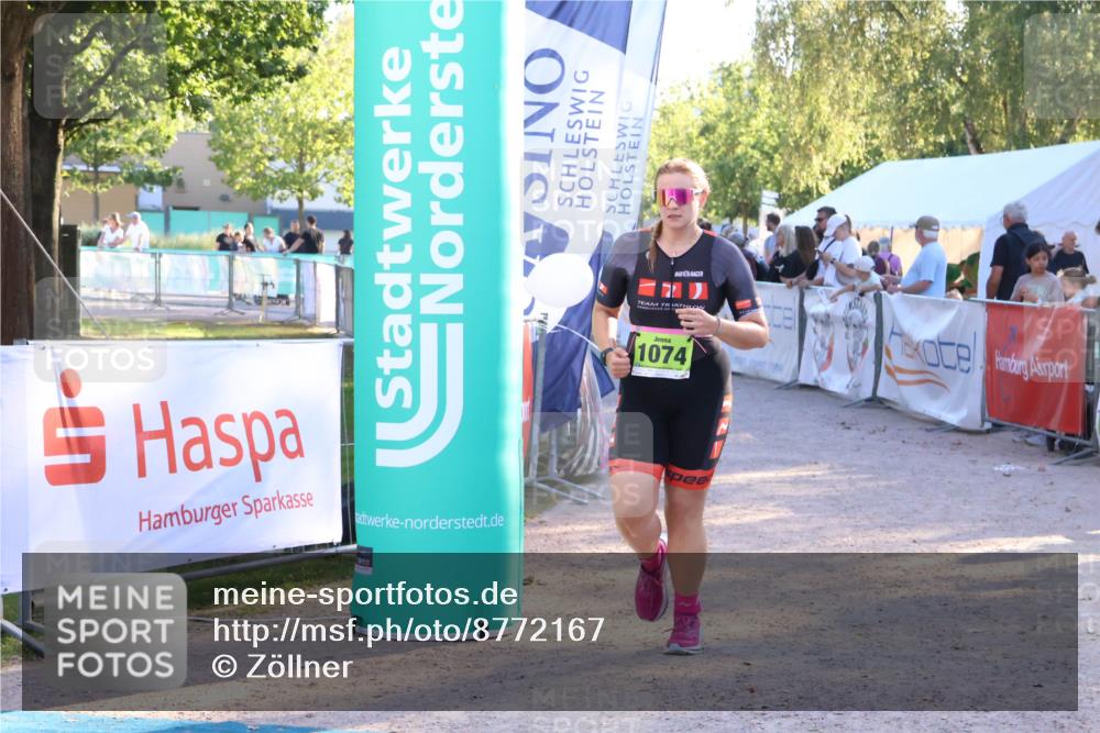 07.09.2025 - 19. Norderstedt Triathlon Zöllner http://msf.ph/oto/8772167 07.09.2025 16:48:30 Ziel 1074 meine-sportfotos.de