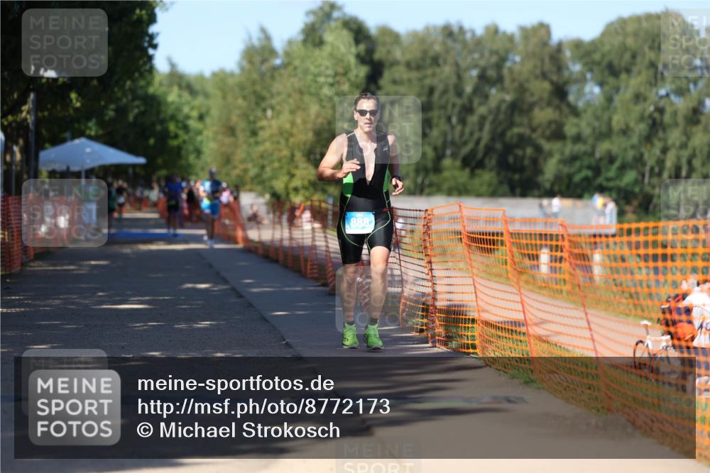 07.09.2025 - 19. Norderstedt Triathlon Michael Strokosch http://msf.ph/oto/8772173 07.09.2025 15:35:57 Laufen 888, 1508 meine-sportfotos.de