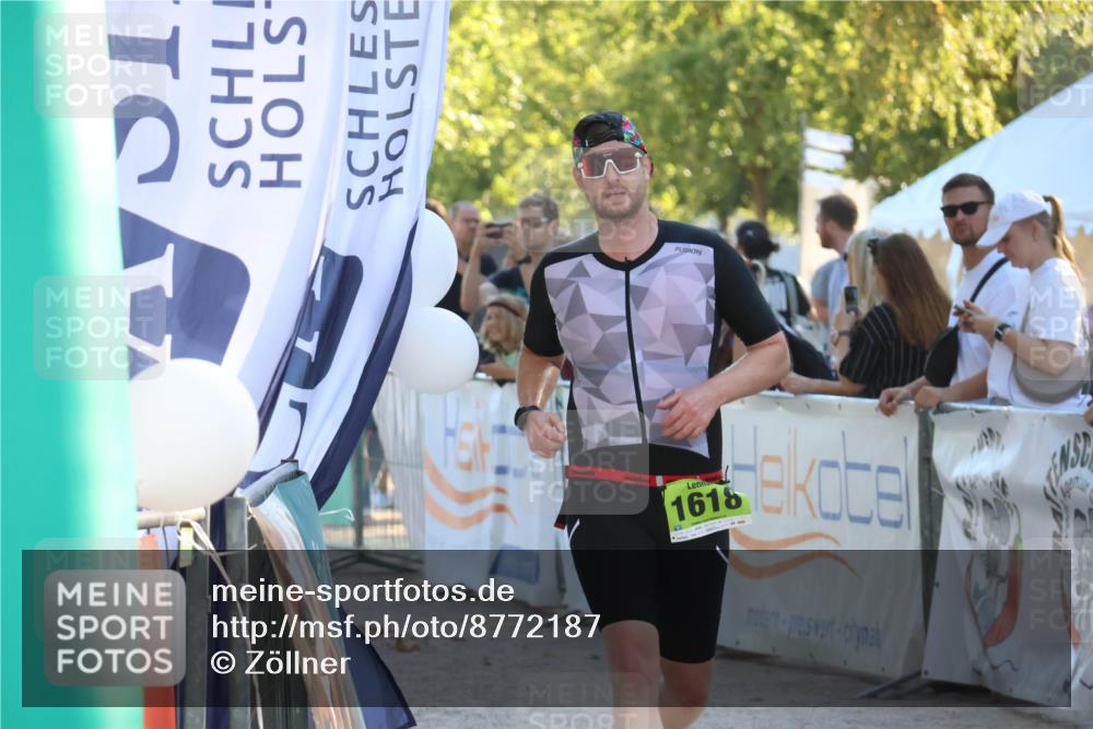 07.09.2025 - 19. Norderstedt Triathlon Zöllner http://msf.ph/oto/8772187 07.09.2025 16:48:33 Ziel 1074, 1618 meine-sportfotos.de