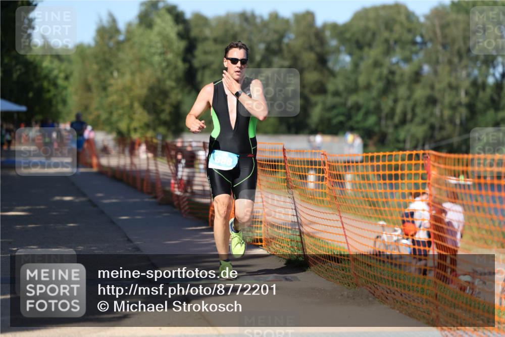 07.09.2025 - 19. Norderstedt Triathlon Michael Strokosch http://msf.ph/oto/8772201 07.09.2025 15:35:58 Laufen 888, 1508 meine-sportfotos.de