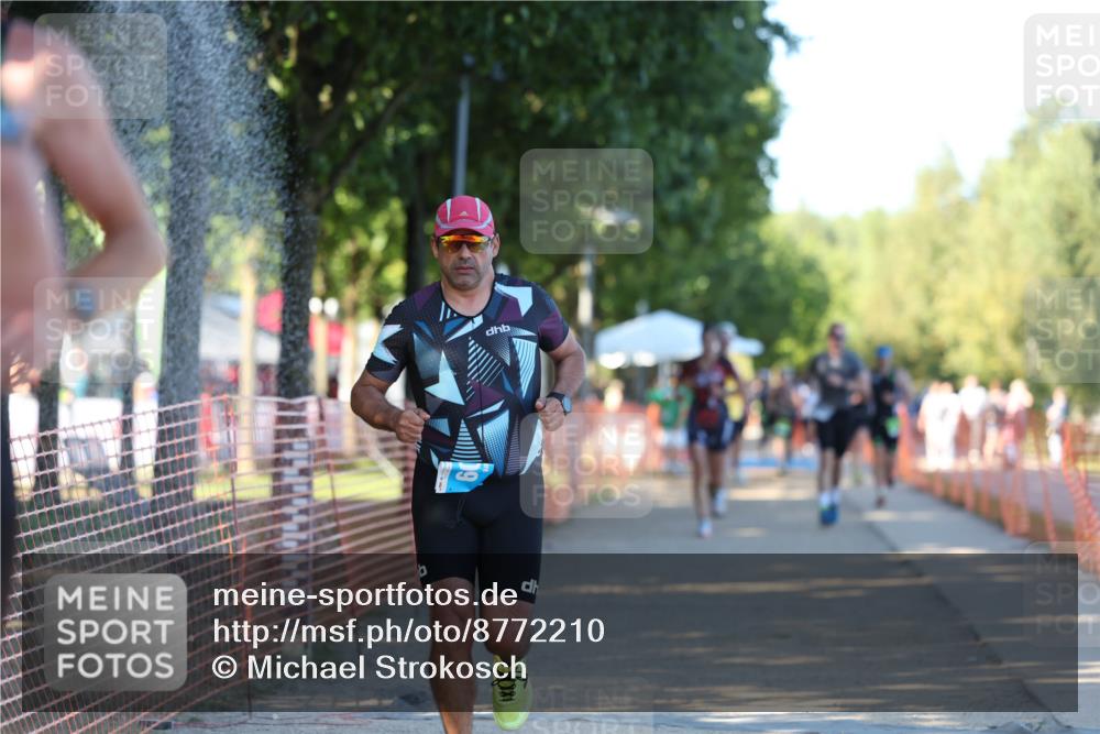 07.09.2025 - 19. Norderstedt Triathlon Michael Strokosch http://msf.ph/oto/8772210 07.09.2025 16:32:42 Laufen 403, 409, 951, 1492, 1561 meine-sportfotos.de