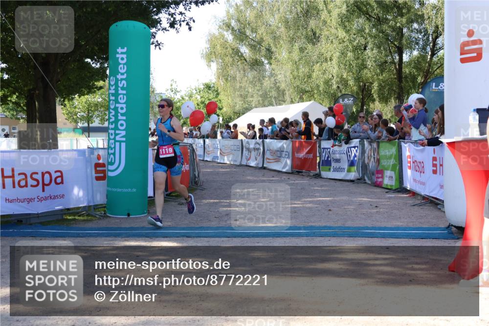 07.09.2025 - 19. Norderstedt Triathlon Zöllner http://msf.ph/oto/8772221 07.09.2025 10:47:04 Ziel 646, 1119 meine-sportfotos.de