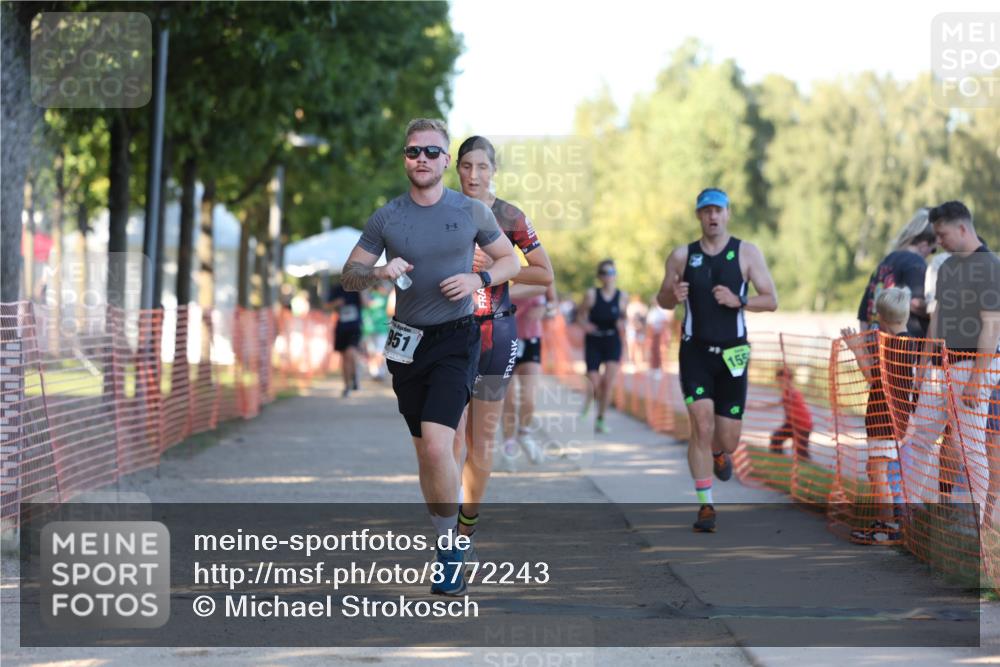 07.09.2025 - 19. Norderstedt Triathlon Michael Strokosch http://msf.ph/oto/8772243 07.09.2025 16:32:49 Laufen 543, 949, 951, 953, 1043, 1555, 1602 meine-sportfotos.de