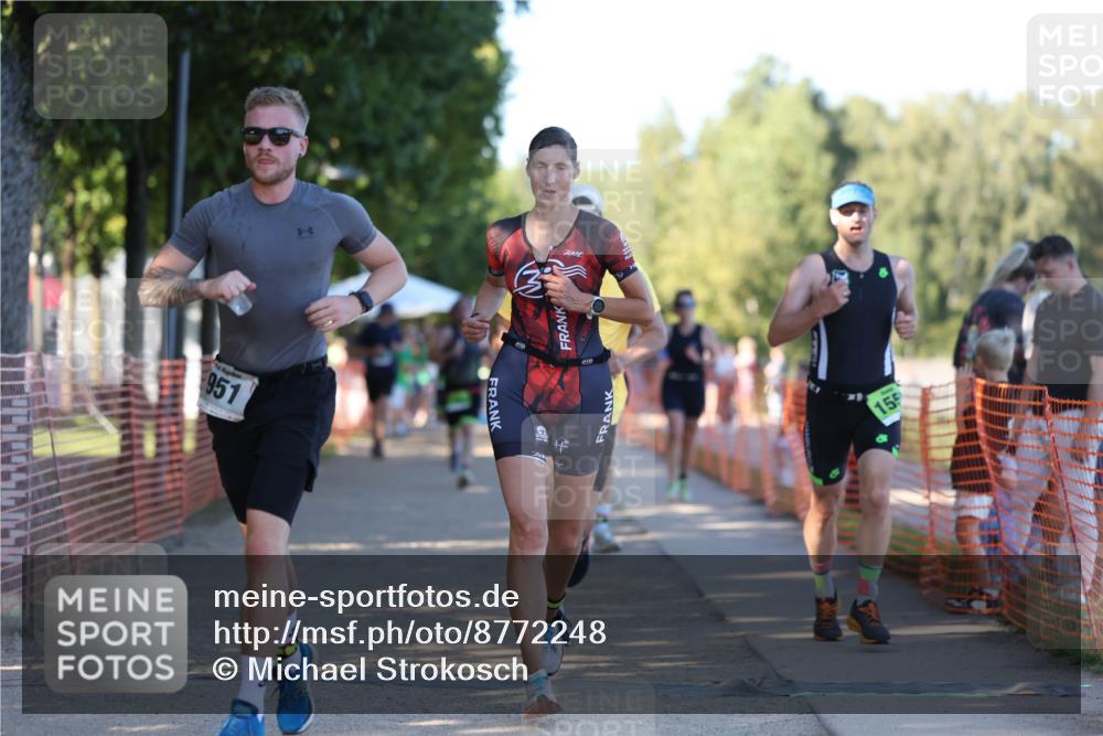 07.09.2025 - 19. Norderstedt Triathlon Michael Strokosch http://msf.ph/oto/8772248 07.09.2025 16:32:50 Laufen 543, 949, 951, 953, 1043, 1555, 1602 meine-sportfotos.de