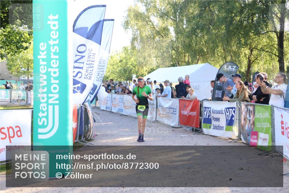 07.09.2025 - 19. Norderstedt Triathlon Zöllner http://msf.ph/oto/8772300 07.09.2025 16:48:53 Ziel 467, 1077, 1093 meine-sportfotos.de