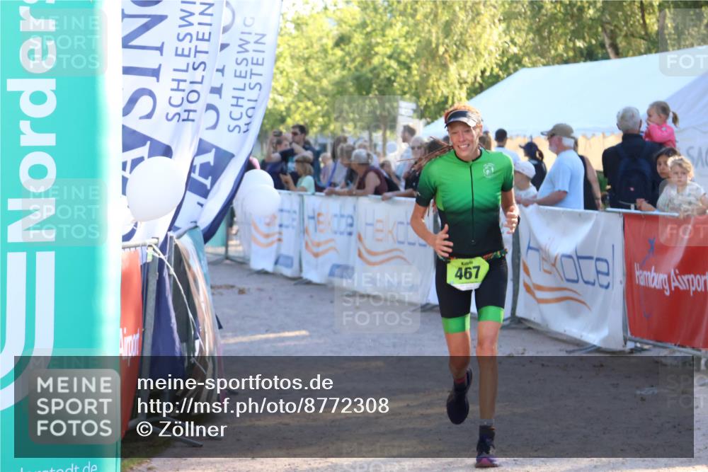 07.09.2025 - 19. Norderstedt Triathlon Zöllner http://msf.ph/oto/8772308 07.09.2025 16:48:53 Ziel 467, 1077, 1093 meine-sportfotos.de