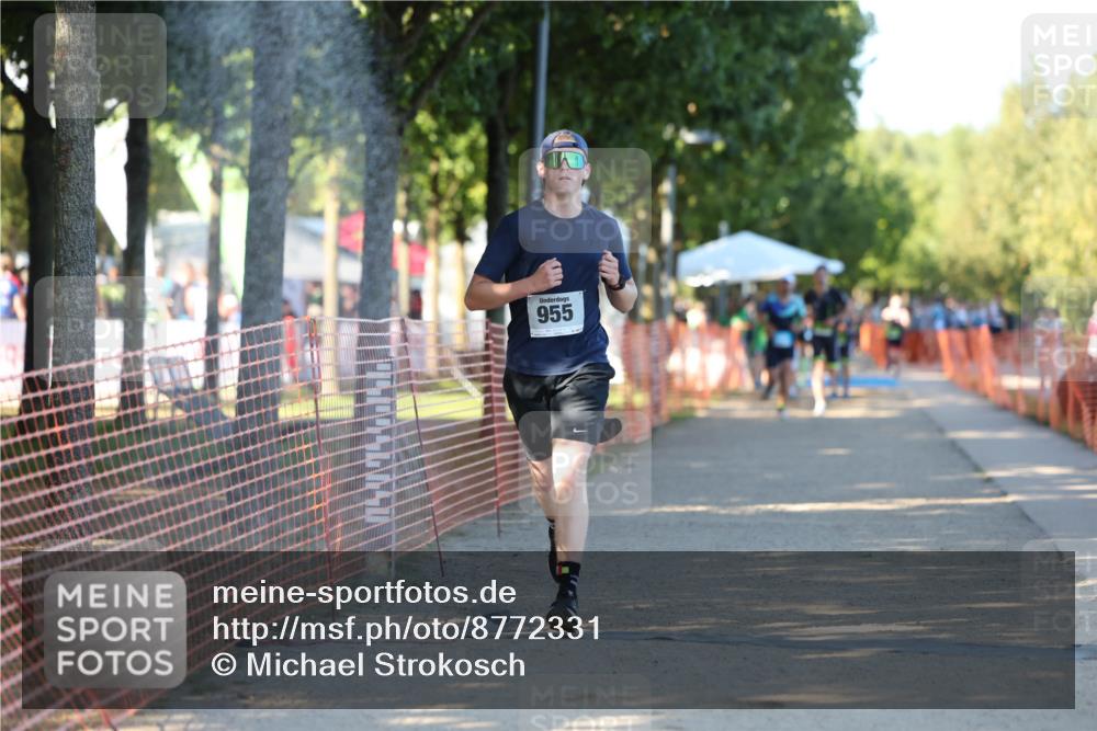 07.09.2025 - 19. Norderstedt Triathlon Michael Strokosch http://msf.ph/oto/8772331 07.09.2025 16:32:59 Laufen 543, 927, 943, 955, 1043, 1602 meine-sportfotos.de
