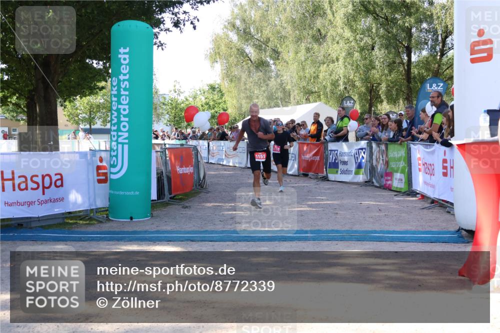 07.09.2025 - 19. Norderstedt Triathlon Zöllner http://msf.ph/oto/8772339 07.09.2025 10:48:21 Ziel 1110, 1151 meine-sportfotos.de