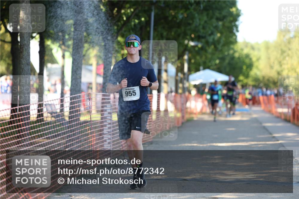 07.09.2025 - 19. Norderstedt Triathlon Michael Strokosch http://msf.ph/oto/8772342 07.09.2025 16:33:00 Laufen 543, 927, 943, 955, 1043, 1602 meine-sportfotos.de
