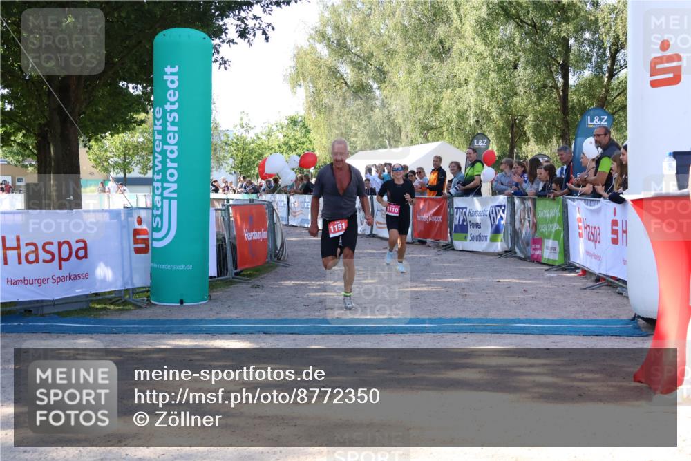 07.09.2025 - 19. Norderstedt Triathlon Zöllner http://msf.ph/oto/8772350 07.09.2025 10:48:22 Ziel 1110, 1151 meine-sportfotos.de