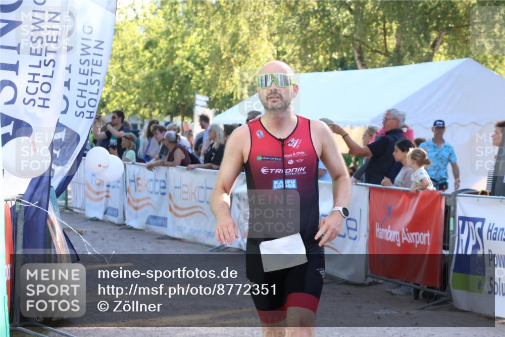 07.09.2025 - 19. Norderstedt Triathlon Zöllner http://msf.ph/oto/8772351 07.09.2025 16:48:58 Ziel 467, 1575 meine-sportfotos.de