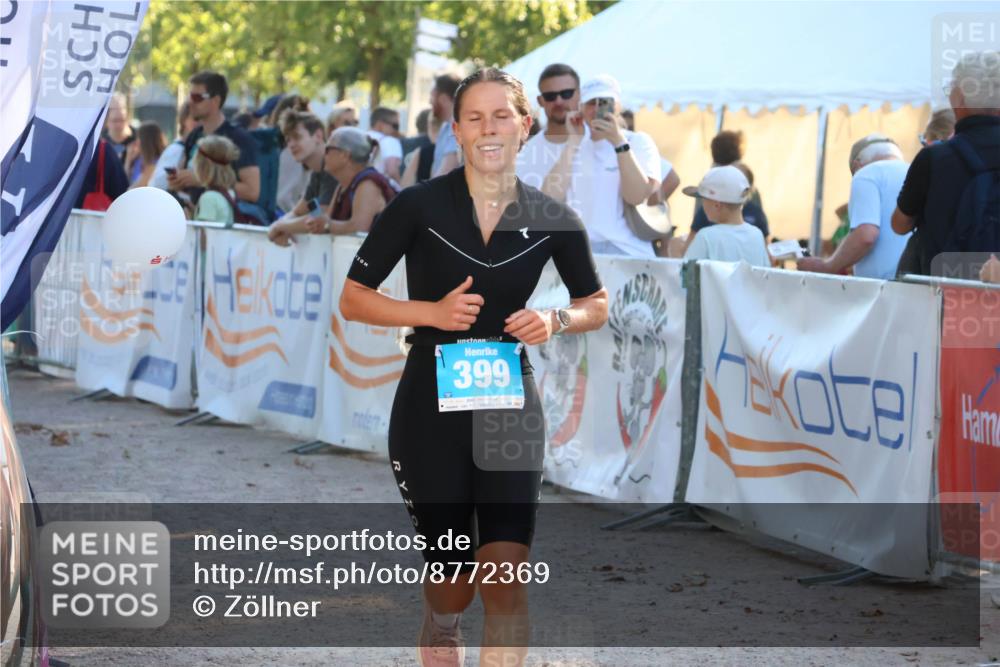 07.09.2025 - 19. Norderstedt Triathlon Zöllner http://msf.ph/oto/8772369 07.09.2025 16:49:02 Ziel 399, 467, 1575 meine-sportfotos.de
