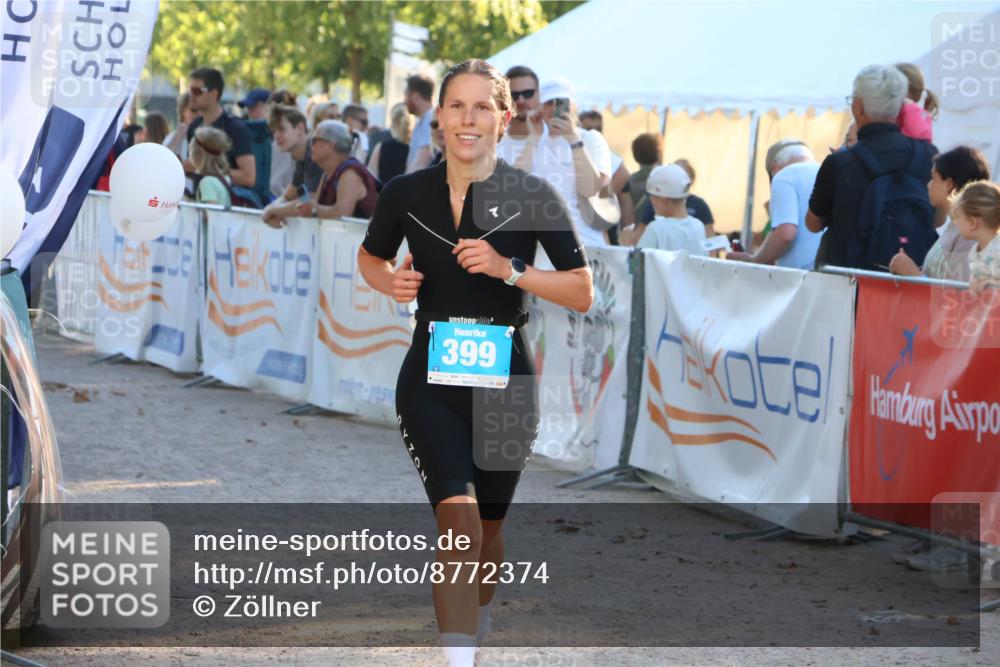 07.09.2025 - 19. Norderstedt Triathlon Zöllner http://msf.ph/oto/8772374 07.09.2025 16:49:02 Ziel 399, 467, 1575 meine-sportfotos.de