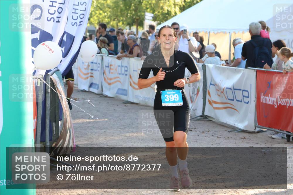 07.09.2025 - 19. Norderstedt Triathlon Zöllner http://msf.ph/oto/8772377 07.09.2025 16:49:02 Ziel 399, 467, 1575 meine-sportfotos.de